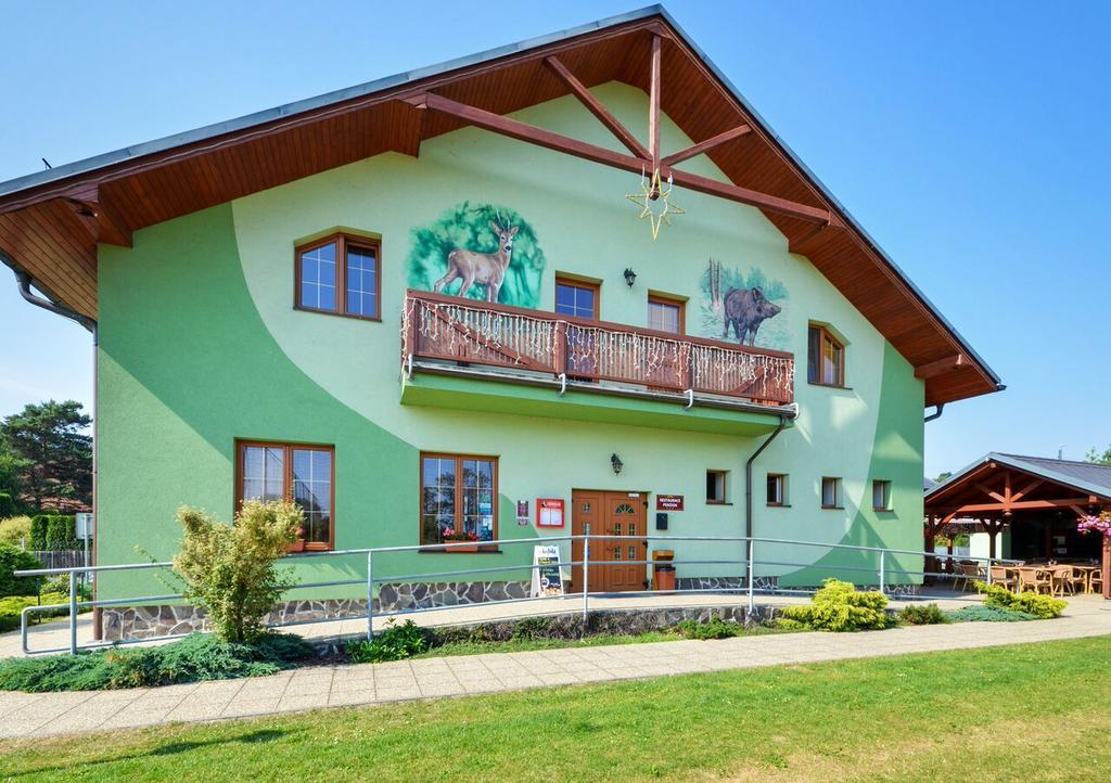 Restaurace A Penzion Kamenec Jilešovice Εξωτερικό φωτογραφία